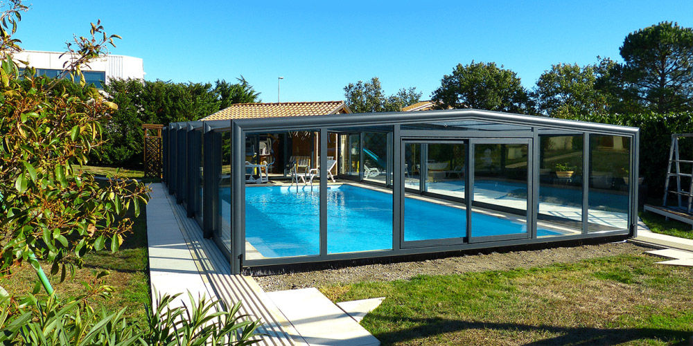 Abri piscine en verre par Design Concept LS